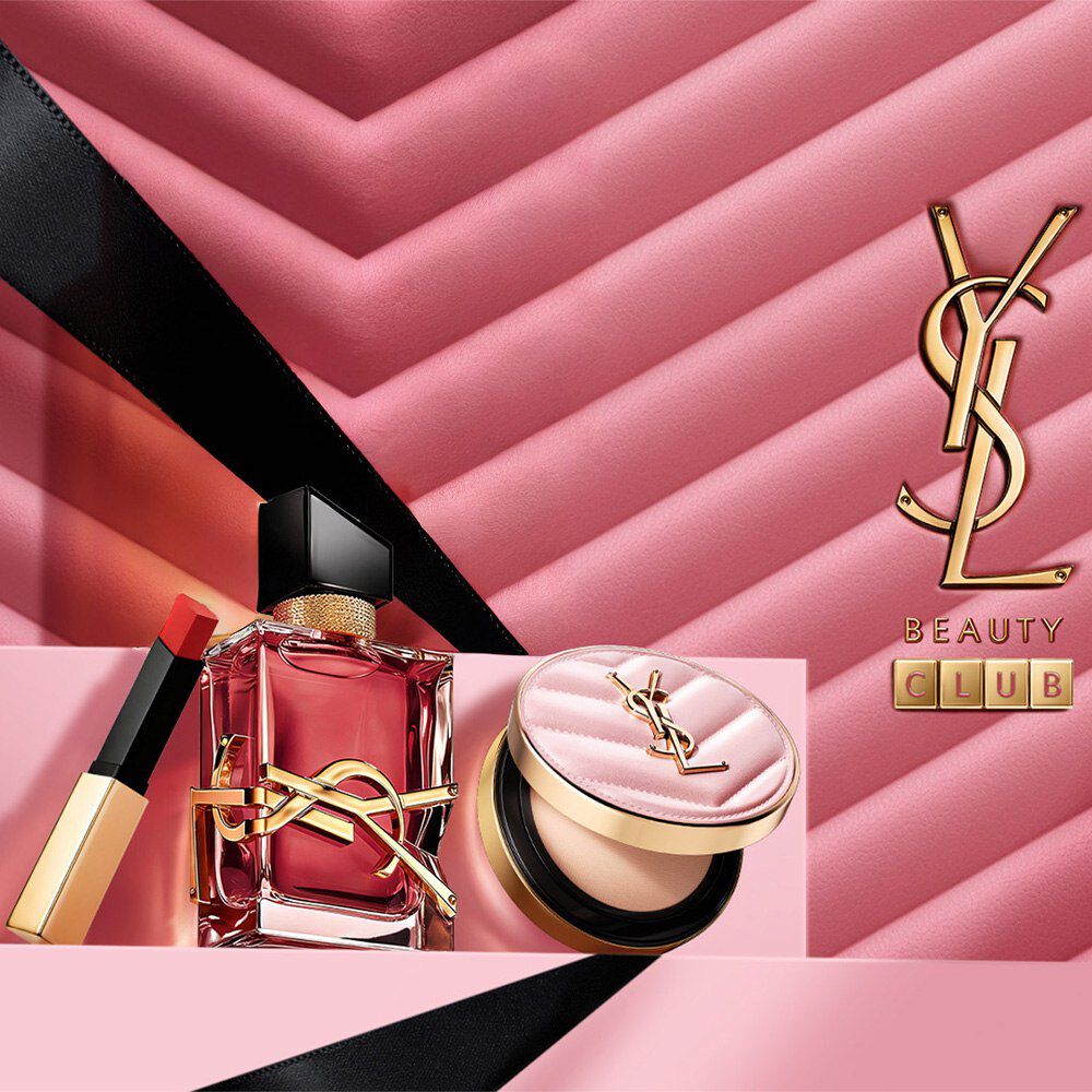 YSL BEAUTY CLUB PRIVATE SALE. The golden YSL logo and "PRIVATE SALE" shimmer under snow, promising exclusive privileges. A luxurious invitation to discover winter offers, reserved for our members. The radiance of exceptional beauty.​