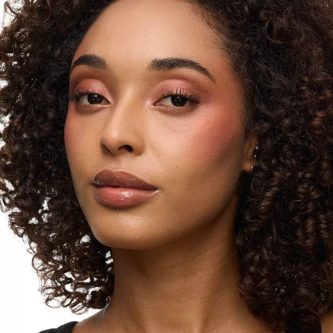 Make Me Blush Bold Blurring Blush